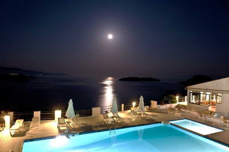 Skiathos Club Hotel & Suites Vasilias  Exterior photo