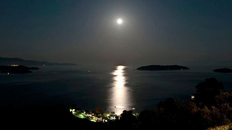 Skiathos Club Hotel & Suites Vasilias  Exterior photo